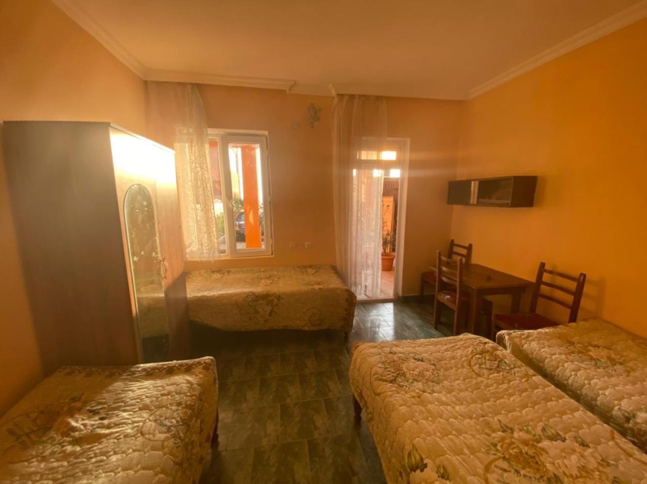 Guest House Orange Кобулети Екстериор снимка