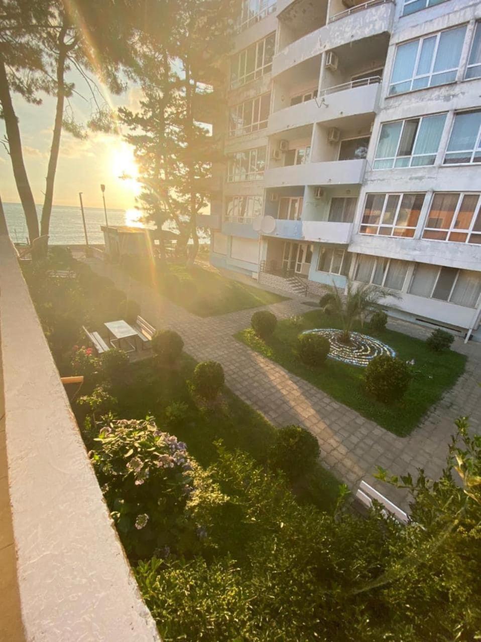 Guest House Orange Кобулети Екстериор снимка