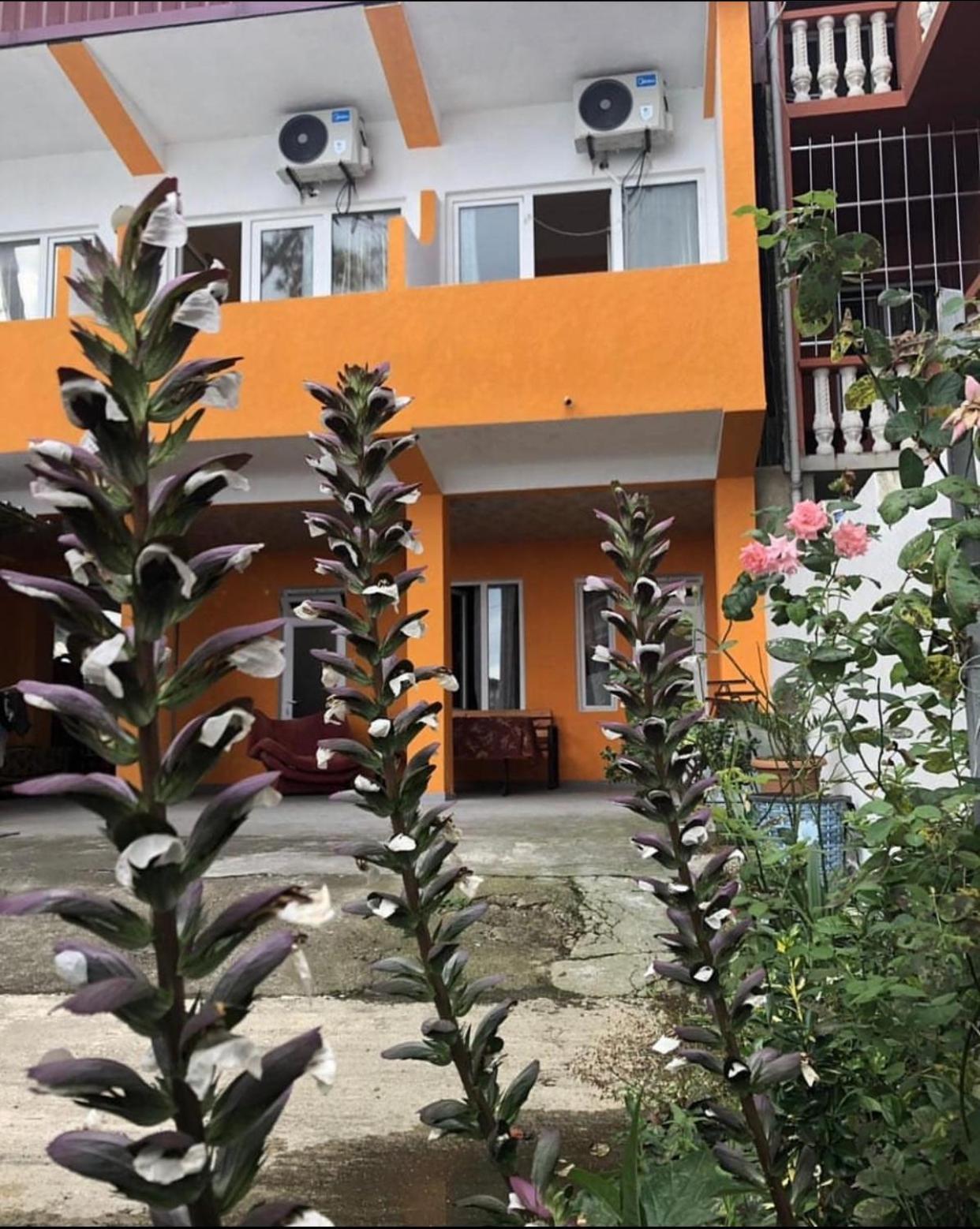 Guest House Orange Кобулети Екстериор снимка